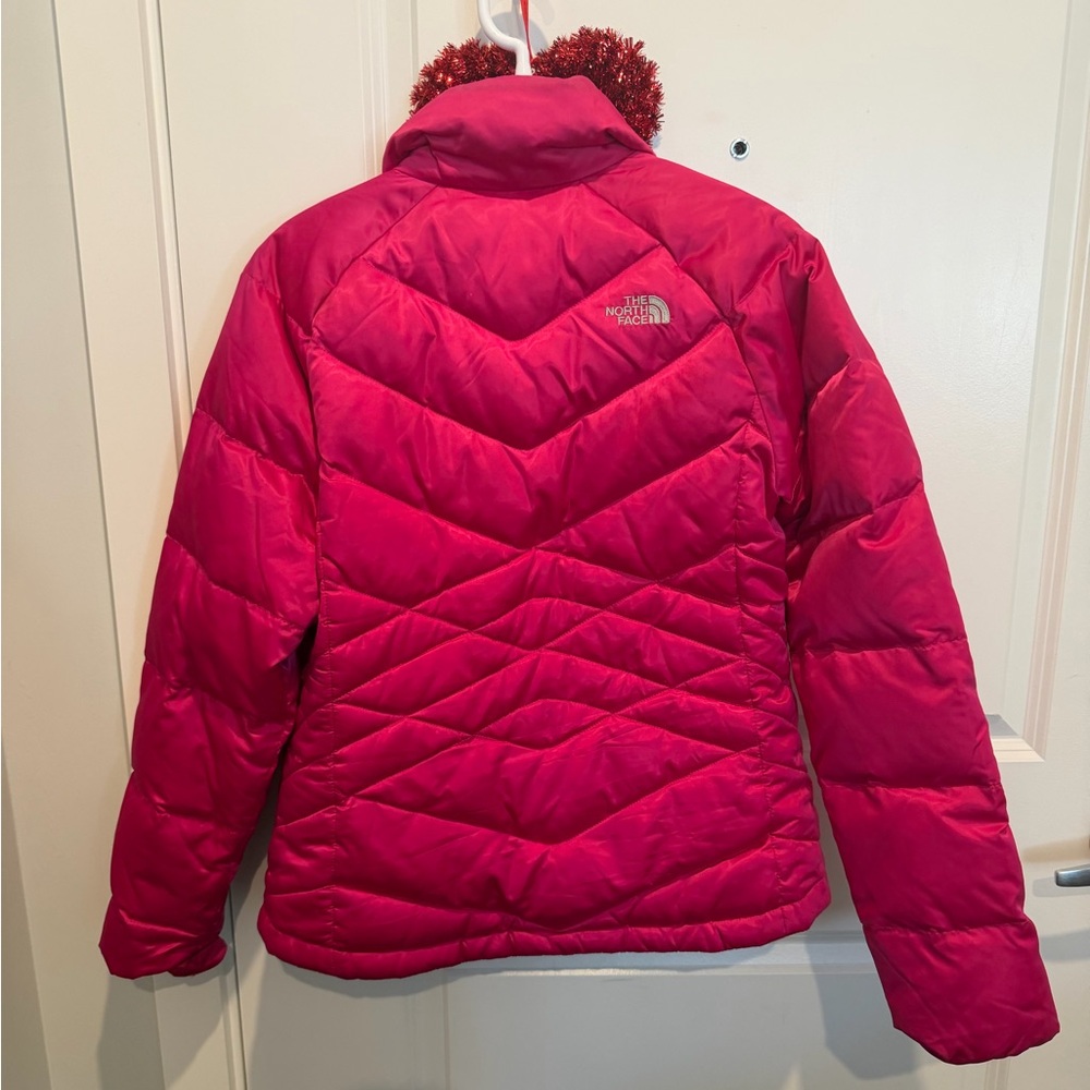 The North Face Women's Hot Pink Quilted Insulated Jacket - Picture 2 of 2